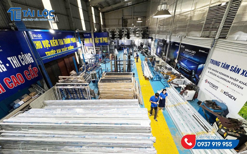 Dây chuyền sản xuất cửa nhôm hiện đại, đầy đủ thiết bị máy móc cửa nhôm xingfa