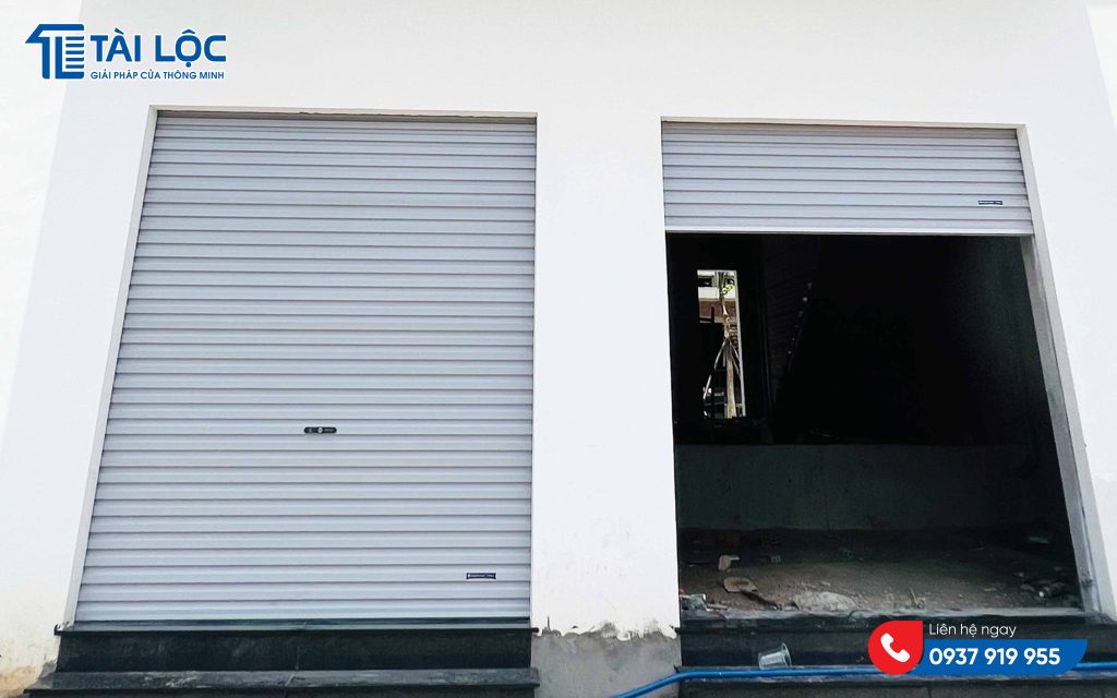 Thân cửa làm từ thép hợp kim mạ nhôm, tuổi thọ trên 25 năm