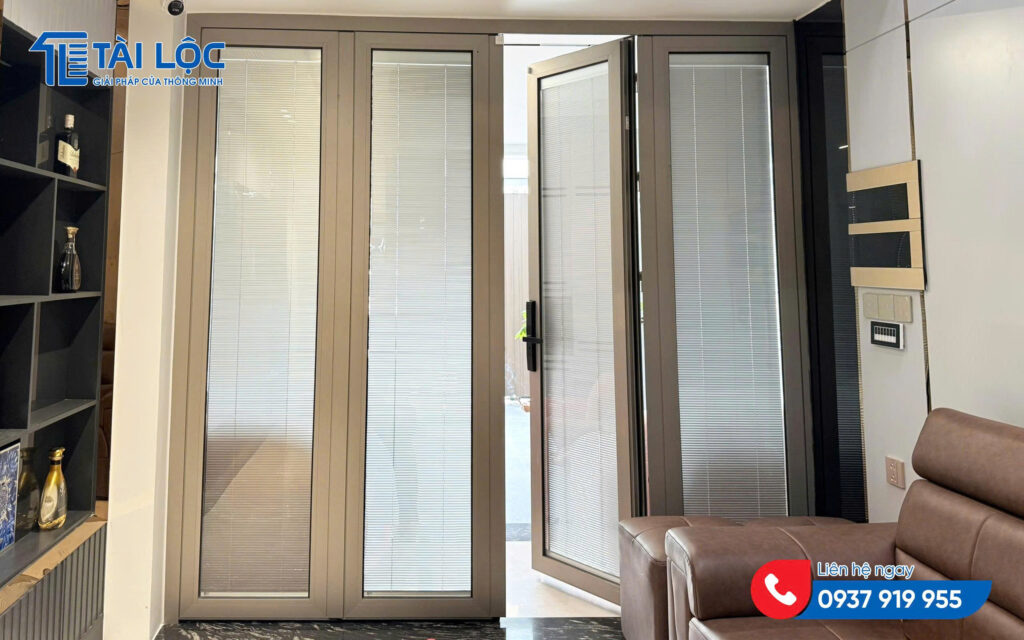 Rèm trong kính hộp tự động - tinh gọn không gian, nâng tầm tiện nghi Rèm trong kính hộp tự động - tinh gọn không gian, nâng tầm tiện nghi