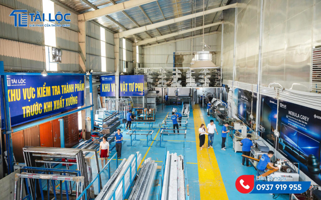 Nhà máy sản xuất & thi công cửa nhôm cao cấp với dây chuyền trang thiết bị hiện đại Nhà máy sản xuất & thi công cửa nhôm cao cấp với dây chuyền trang thiết bị hiện đại
