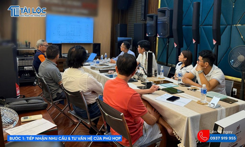 Bước 1: Tiếp nhận nhu cầu và tư vấn hệ cửa phù hợp Bước 1: Tiếp nhận nhu cầu và tư vấn hệ cửa phù hợp